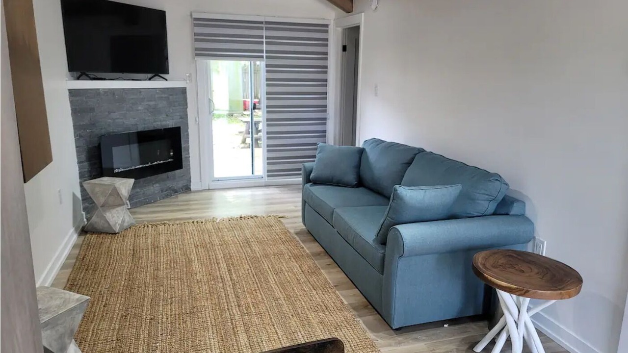 Photo of Livingroom in Alcona