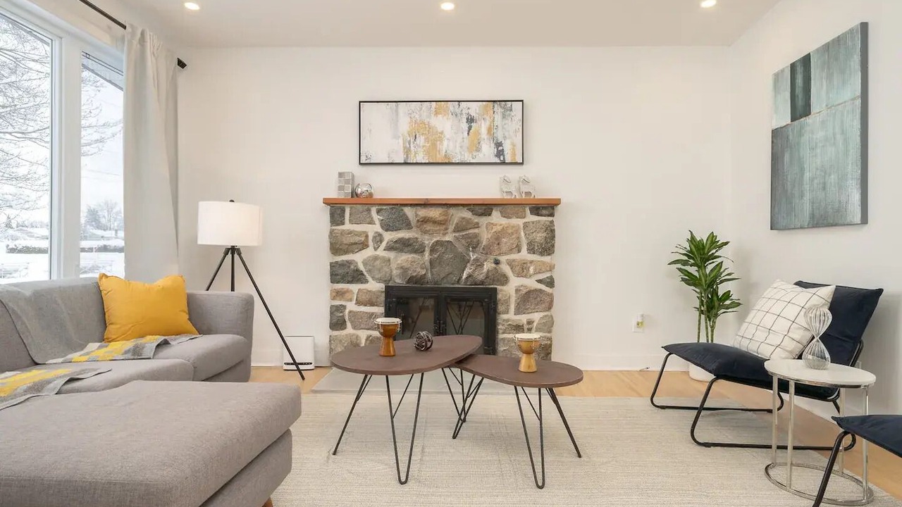 Photo of Livingroom in Brossard