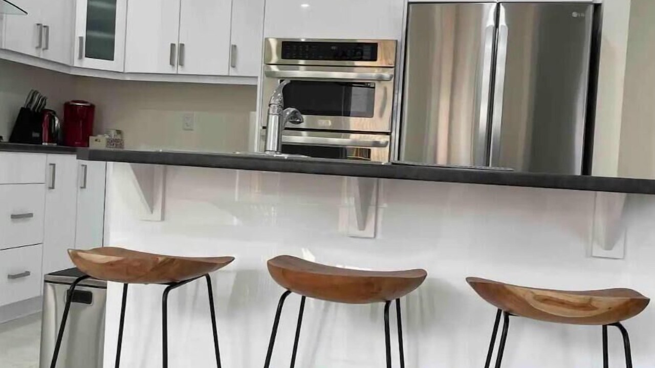 Photo of Kitchen in County of Brant