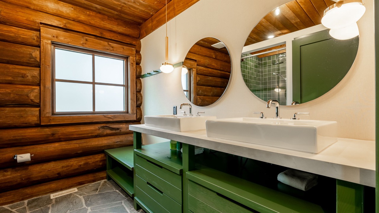 Photo of Bathroom in Jasper