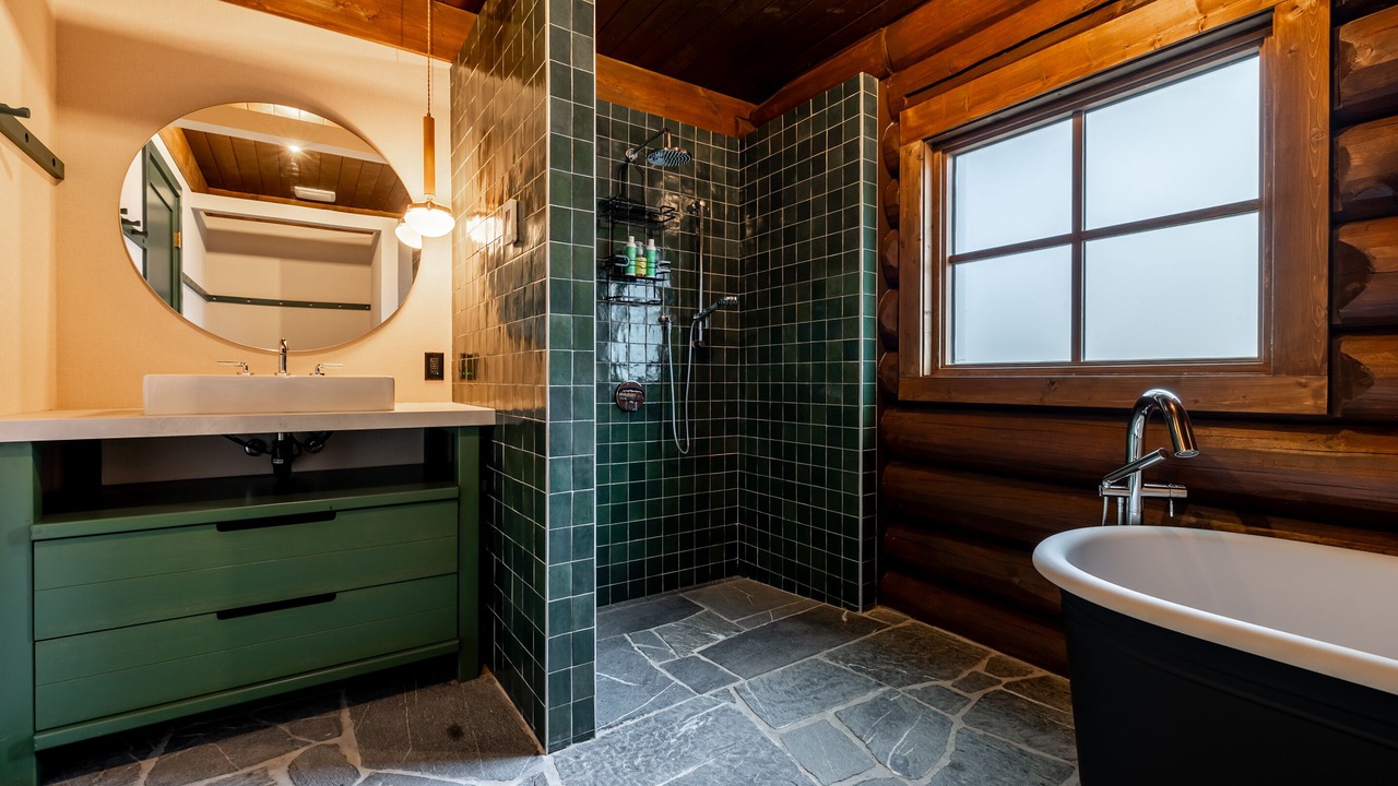 Photo of Bathroom in Jasper