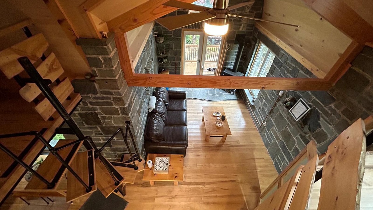 Photo of Livingroom in Terra Nova