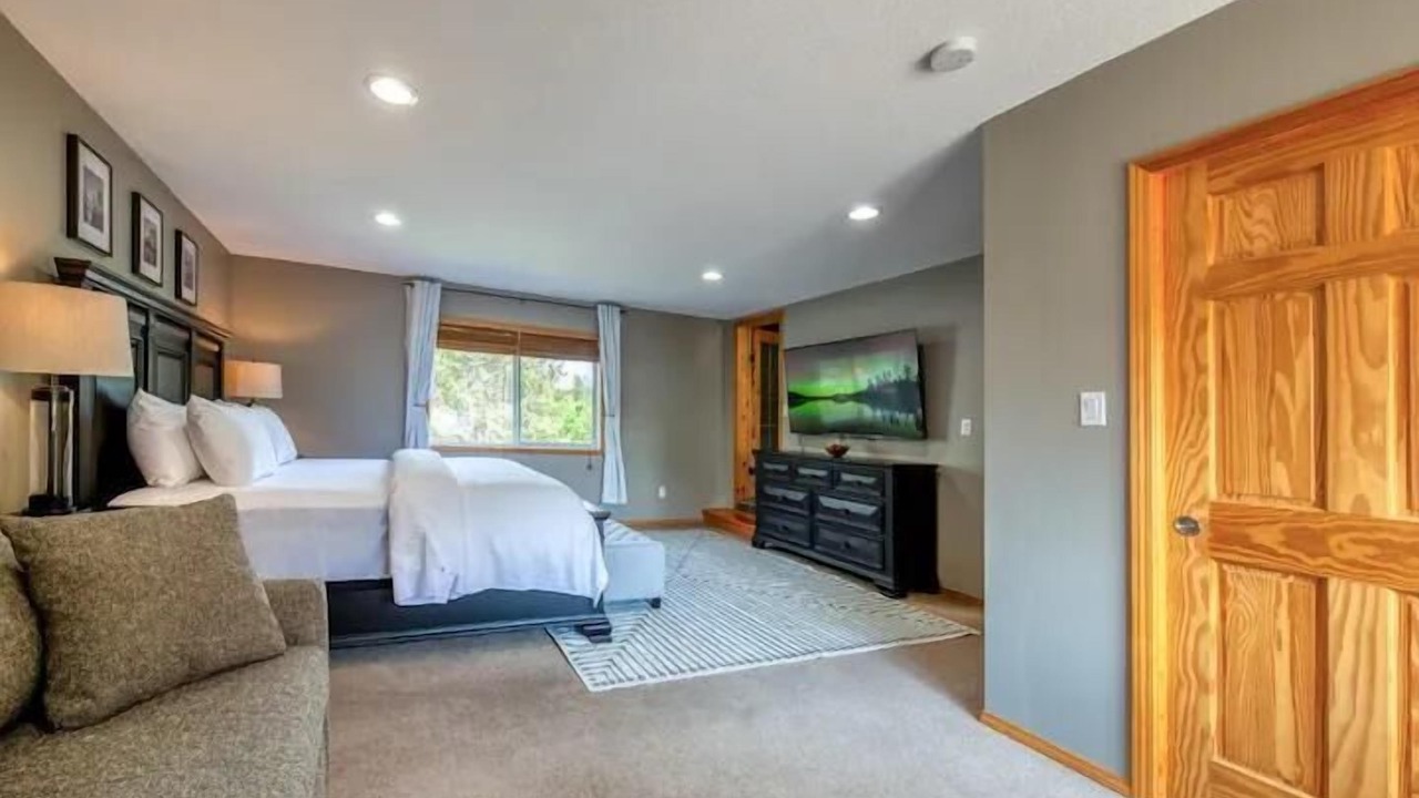 Photo of Bedroom in East Kootenay