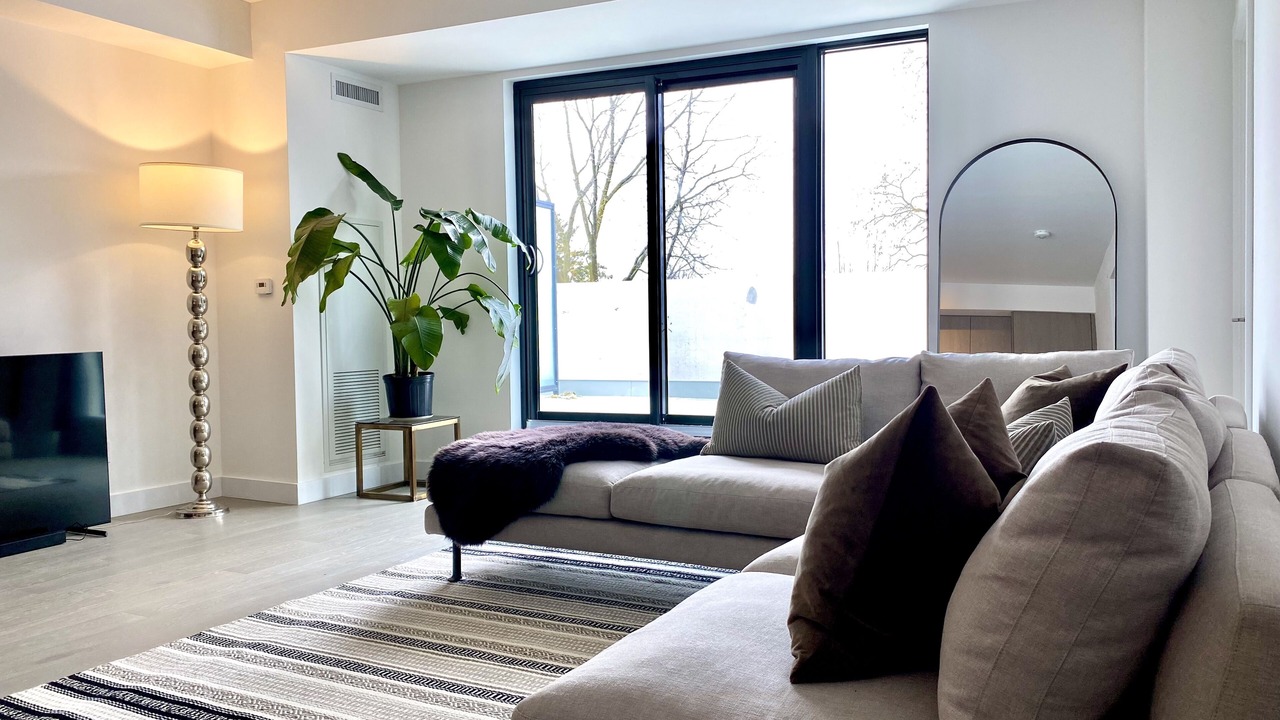 Photo of Livingroom in Lambton