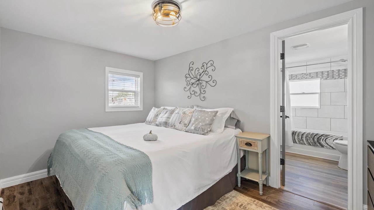 Photo of Bedroom in Saint Peters Bay