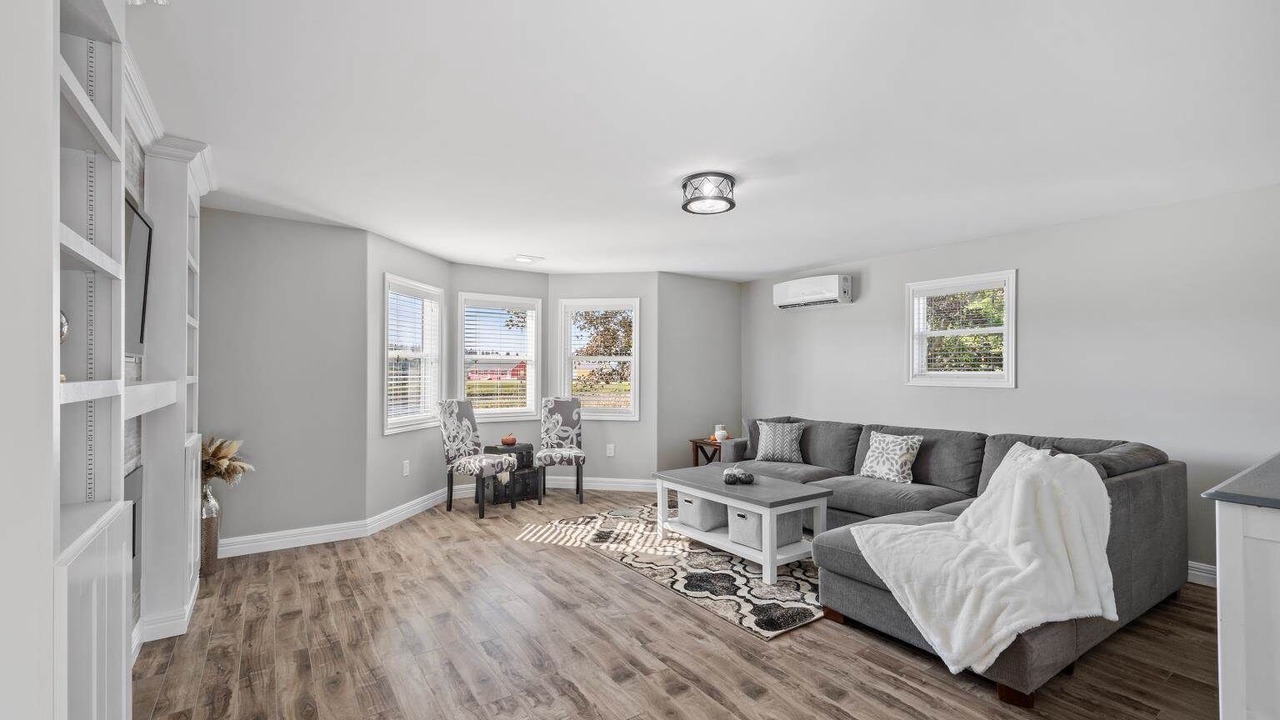 Photo of Livingroom in Saint Peters Bay