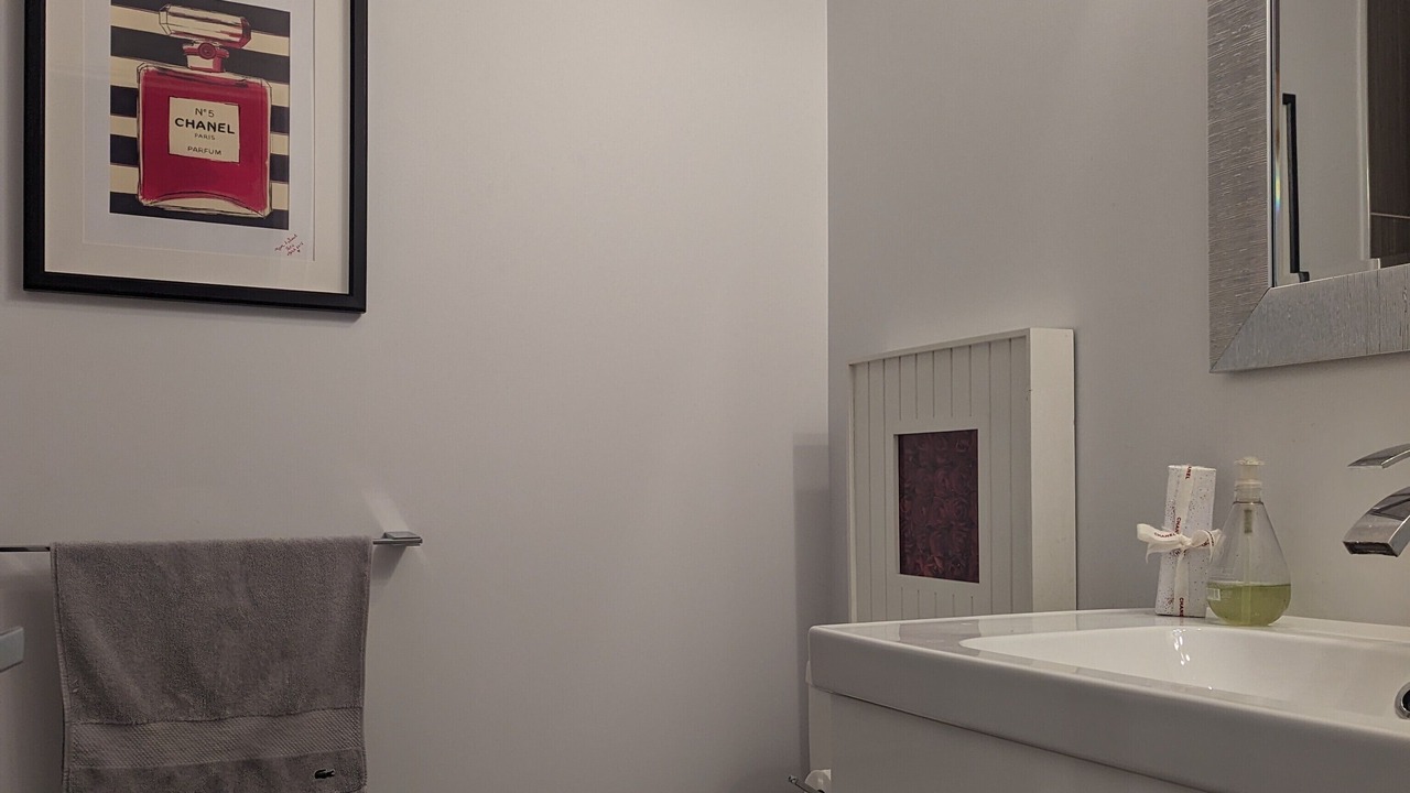 Photo of Bathroom in Canyon Meadows