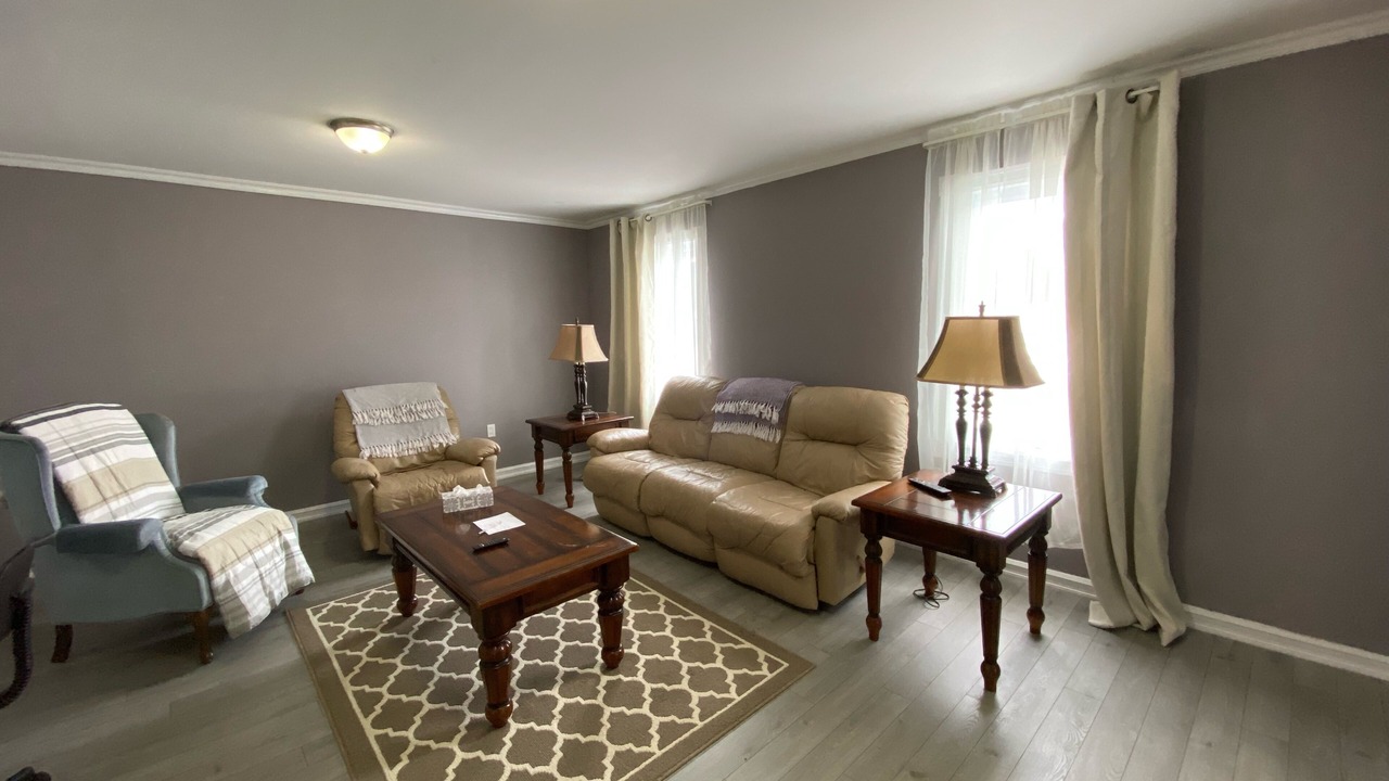 Photo of Livingroom in Terra Nova