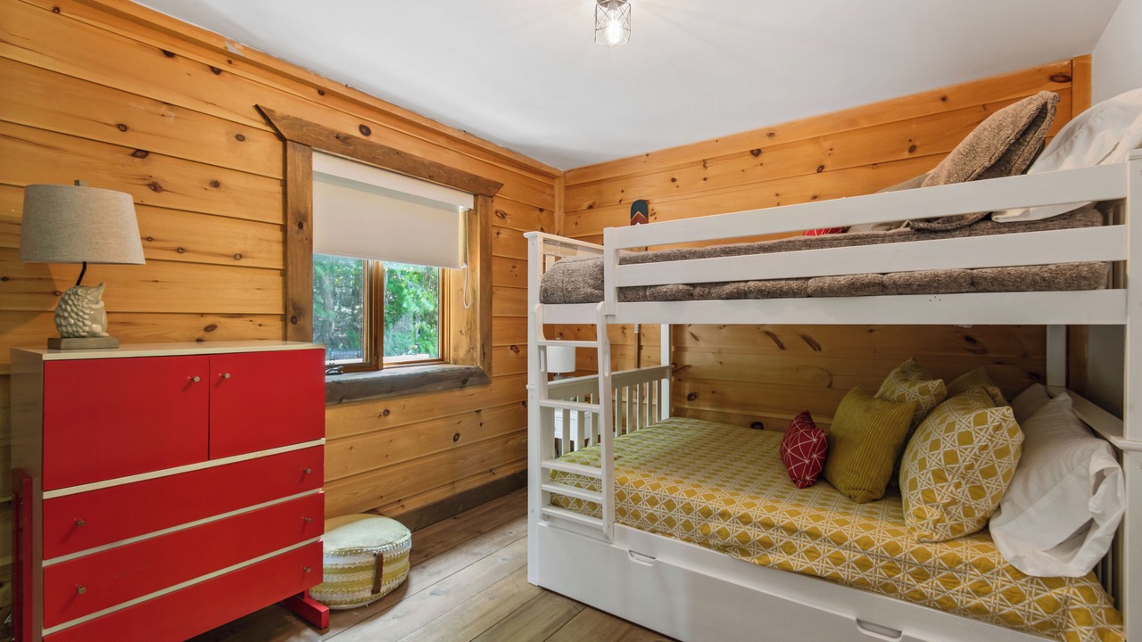 Photo of Bedroom in Val-des-Lacs