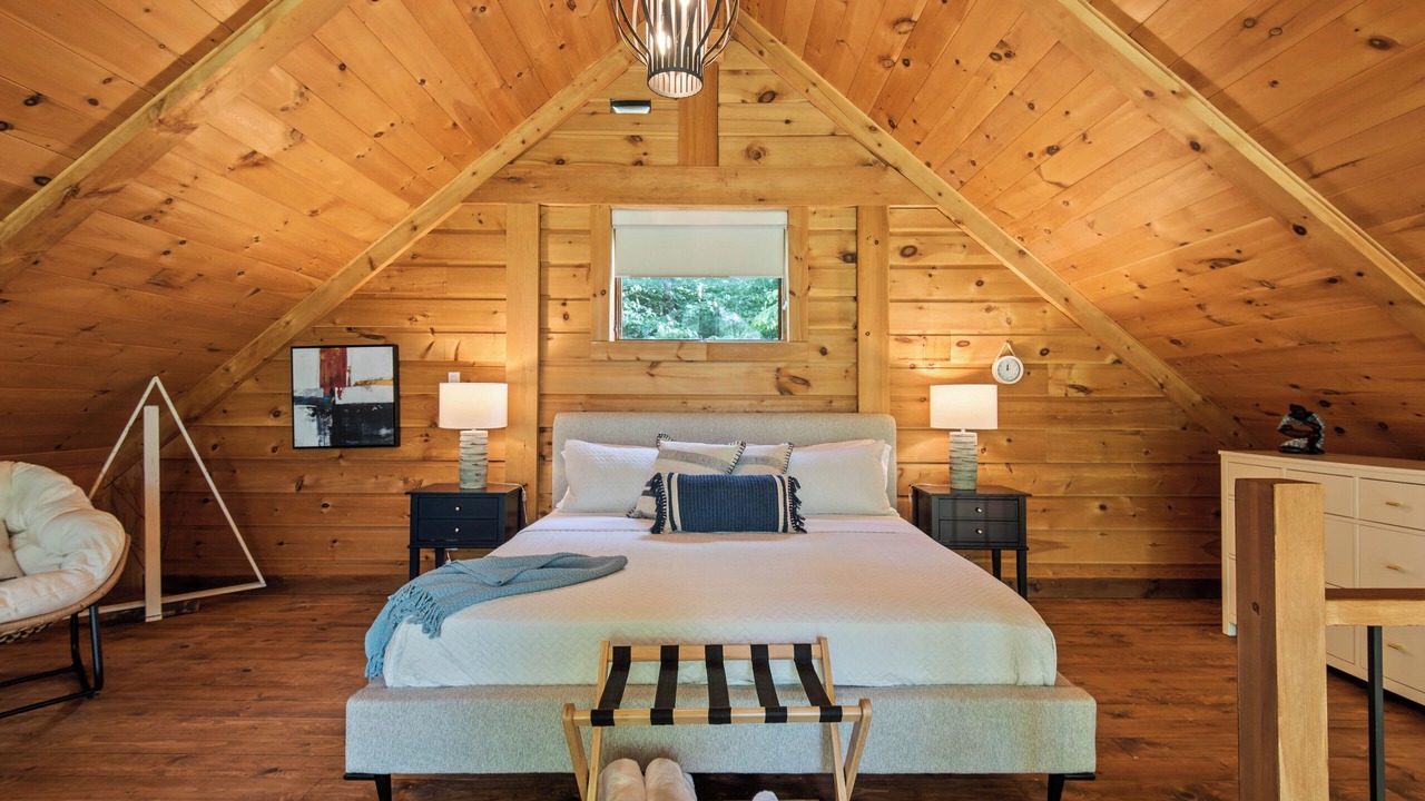 Photo of Bedroom in Val-des-Lacs