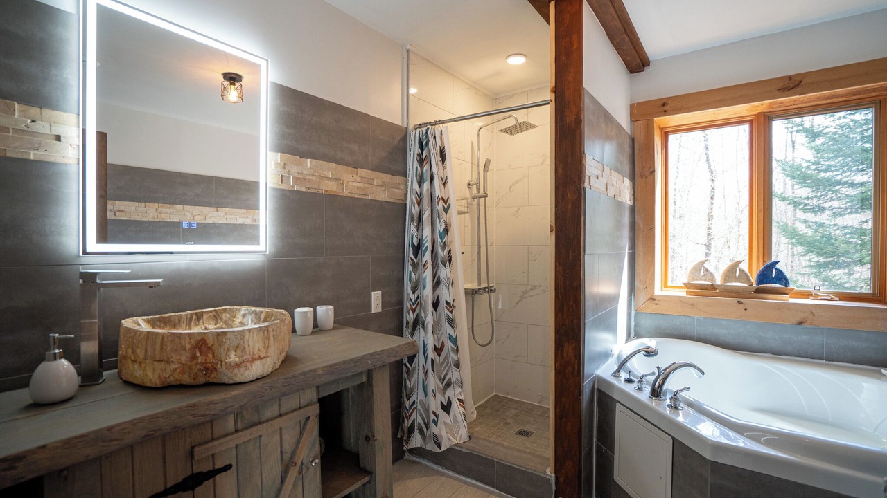 Photo of Bathroom in Val-des-Lacs