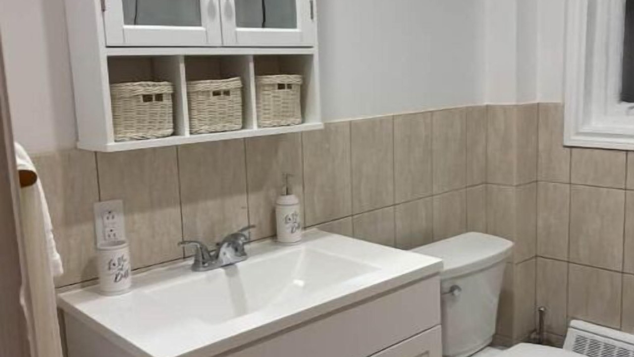 Photo of Bathroom in LaSalle