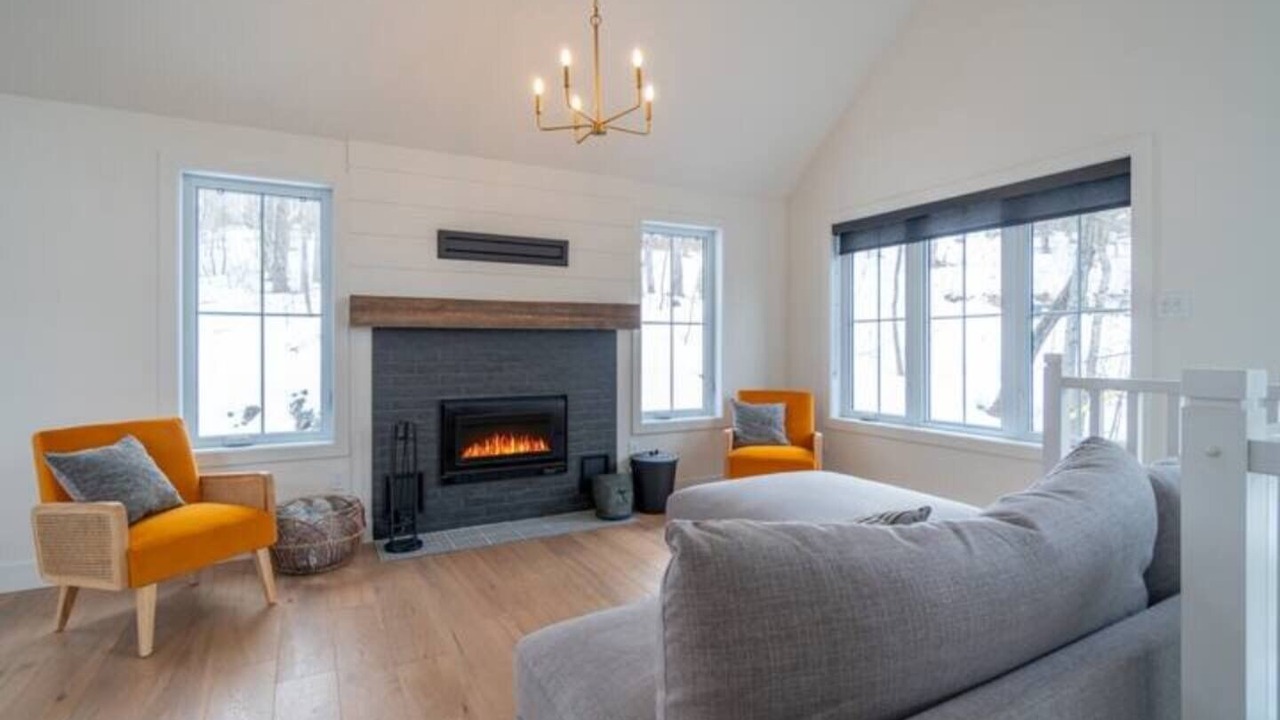 Photo of Livingroom in Stanstead Township