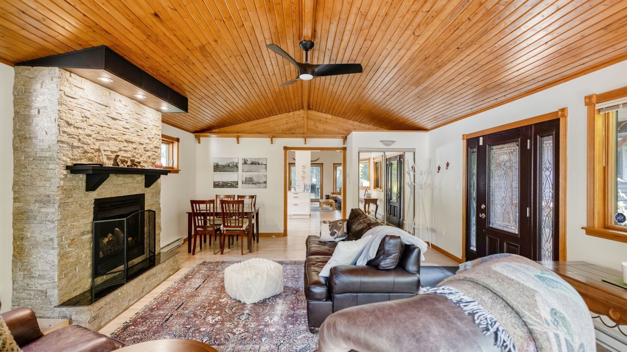 Photo of Livingroom in Gimli