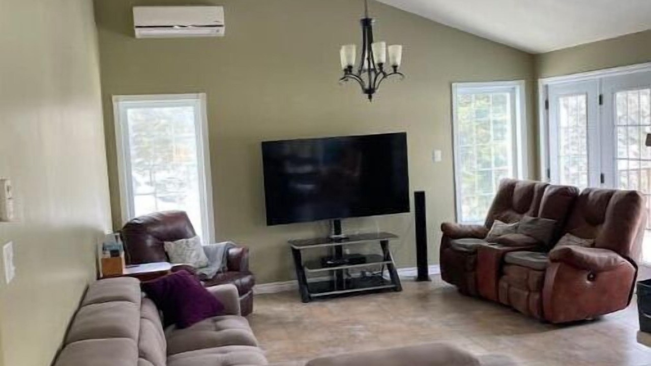 Photo of Livingroom in Saint-David-de-Falardeau