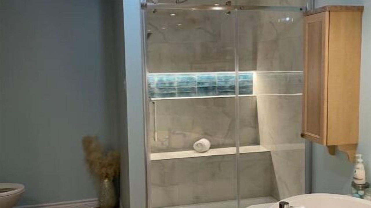 Photo of Bathroom in Saint-David-de-Falardeau