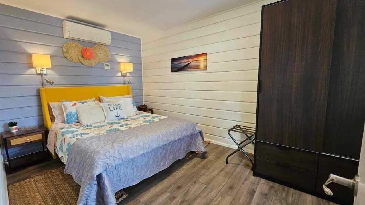 Photo of Bedroom in Chemainus