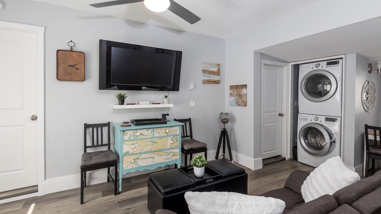 Photo of Livingroom in Port Alberni