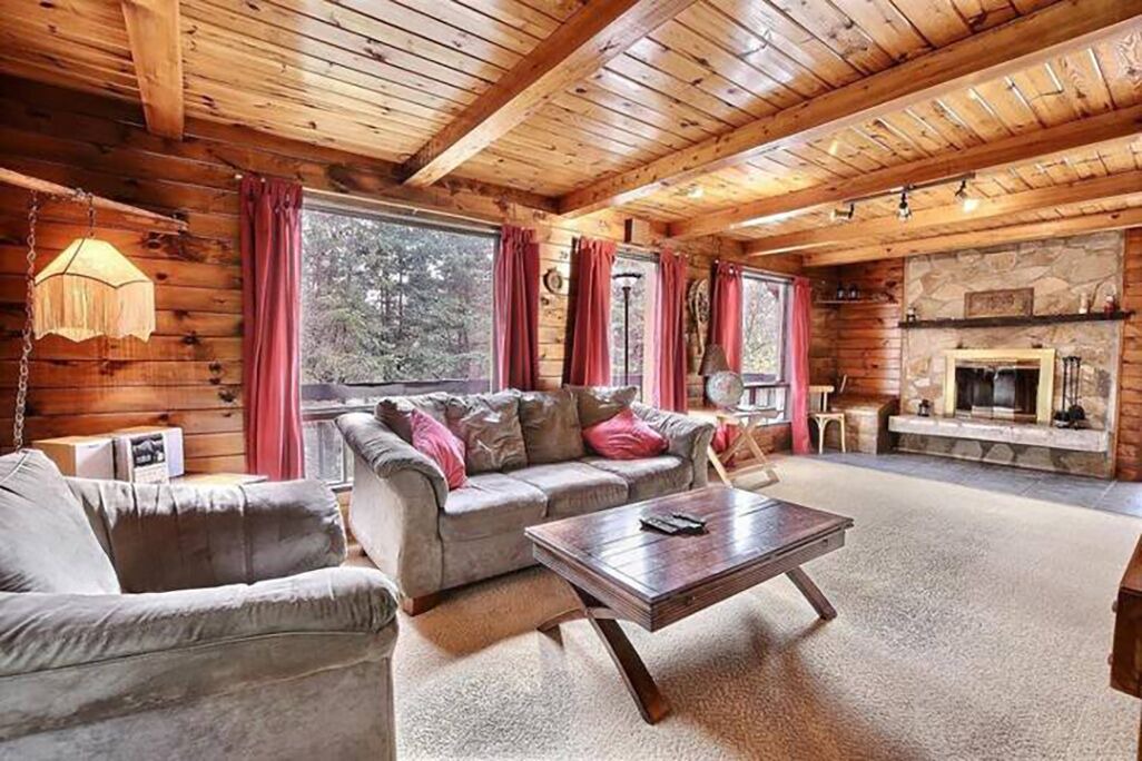 Photo of Livingroom in Morin Heights