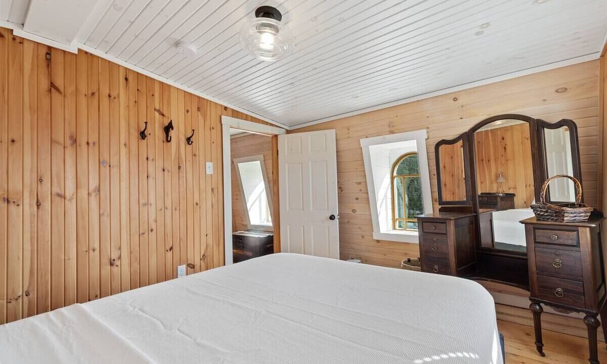 Photo of Bedroom in Terra Nova