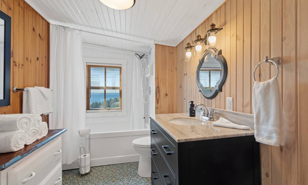 Photo of Bathroom in Terra Nova