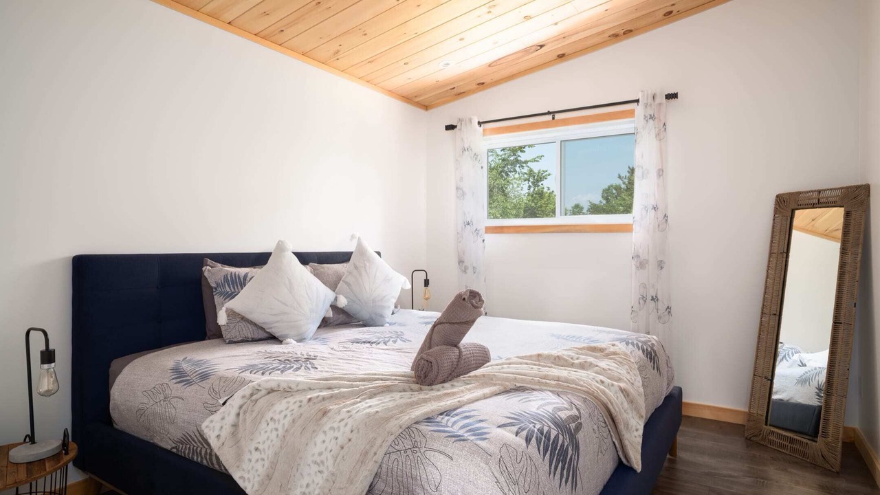 Photo of Bedroom in Mandeville
