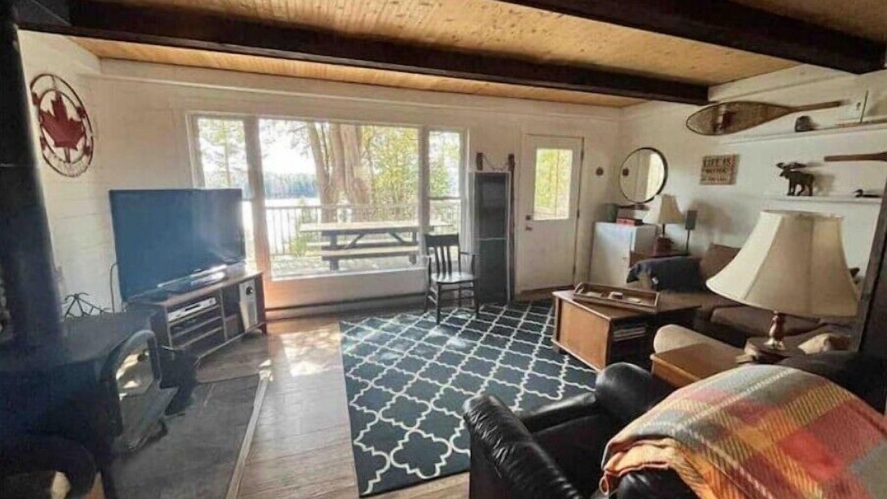 Photo of Livingroom in Armour