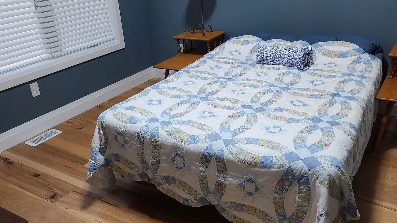 Photo of Bedroom in Inverhuron