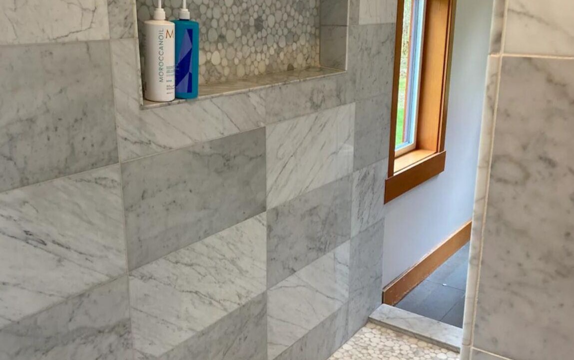 Photo of Bathroom in Courtenay