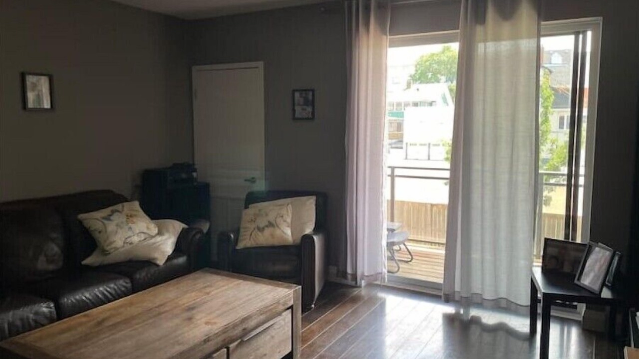 Photo of Livingroom in Downtown
