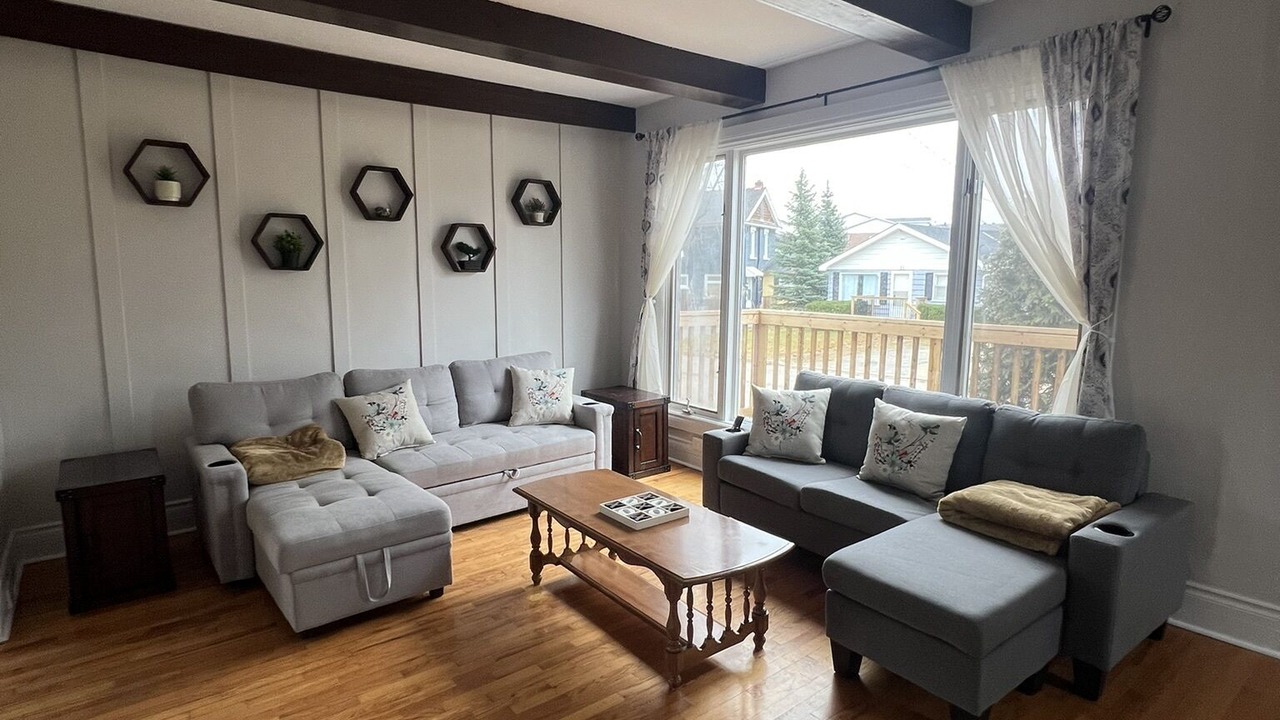 Photo of Livingroom in Meaford