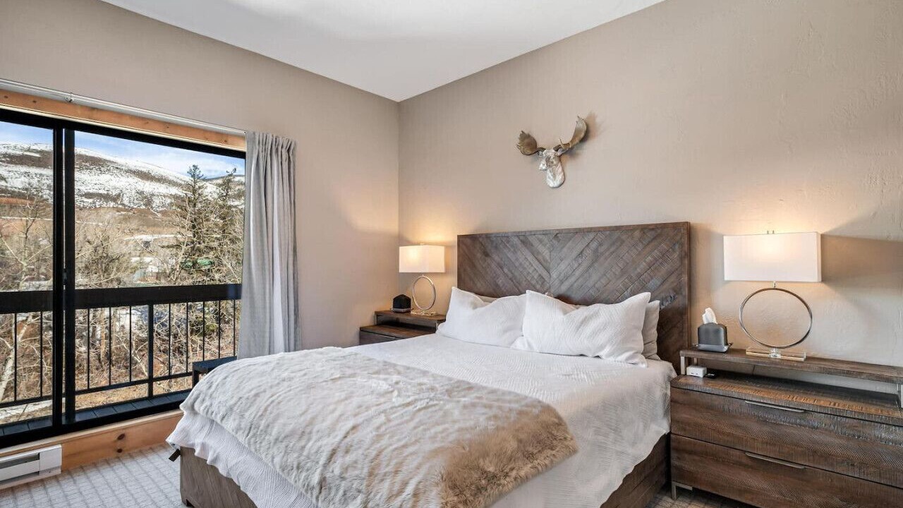 Photo of Bedroom in Avon