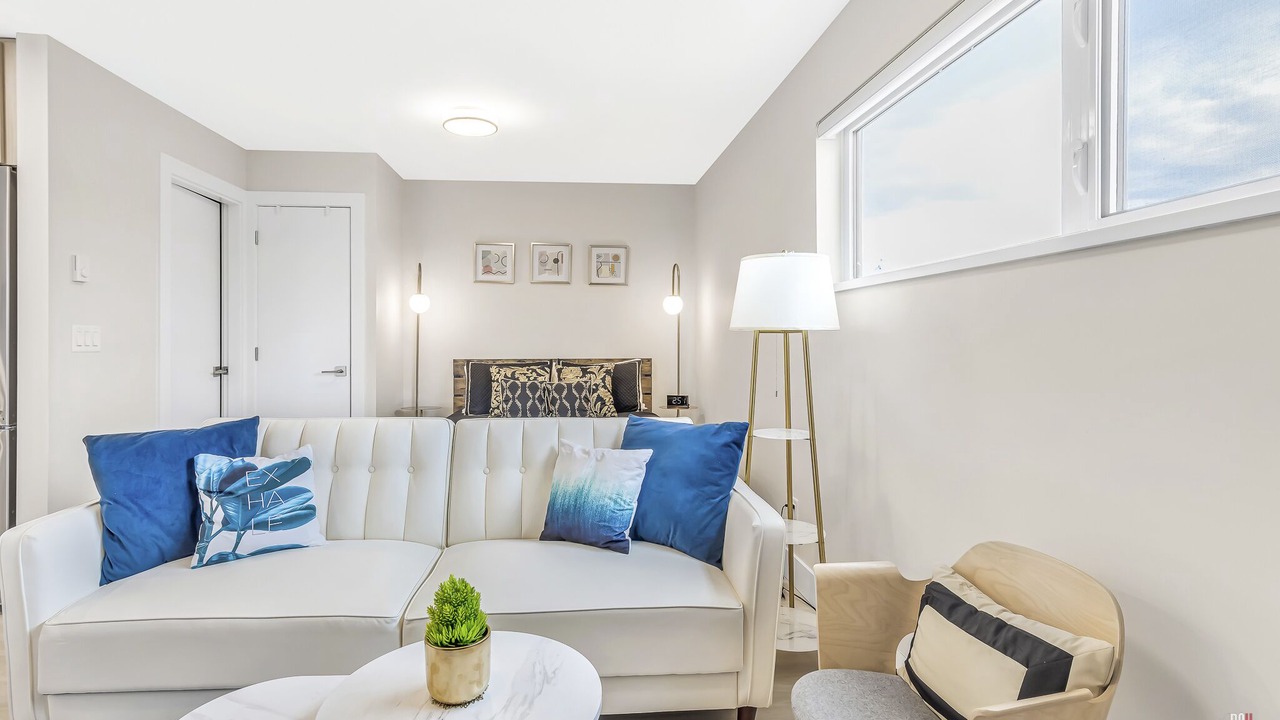 Photo of Livingroom in Tsawwassen