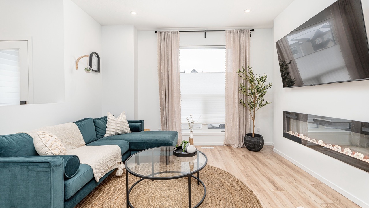 Photo of Livingroom in Leduc County