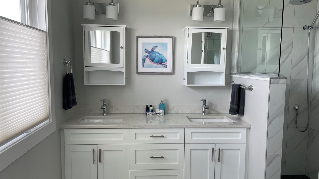 Photo of Bathroom in Brackley Beach