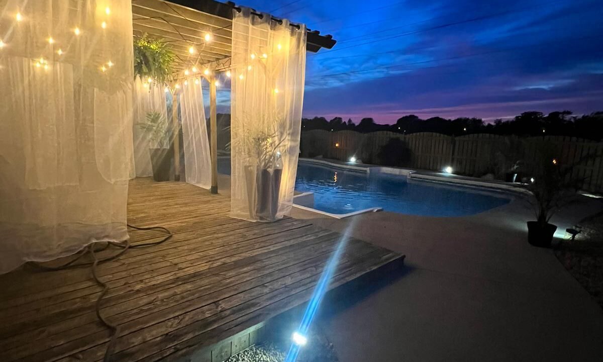 Photo of Outdoor in Lakeshore