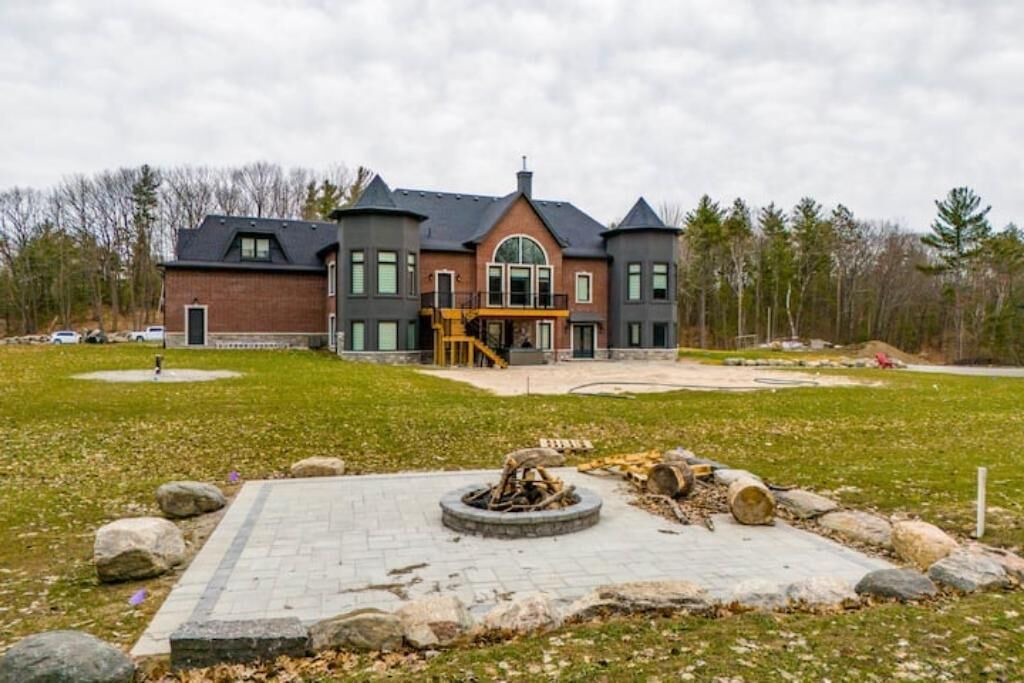 Photo of Outdoor in Tiny
