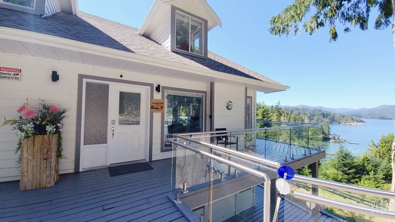 Photo of Patio Balcony in Juan de Fuca Electoral Area