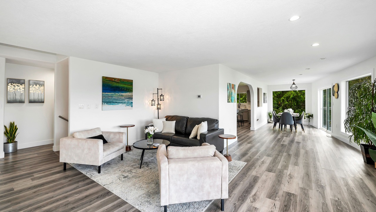 Photo of Livingroom in Juan de Fuca Electoral Area