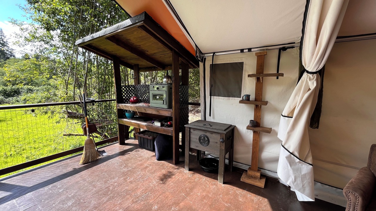 Photo of Patio Balcony in Campbell River