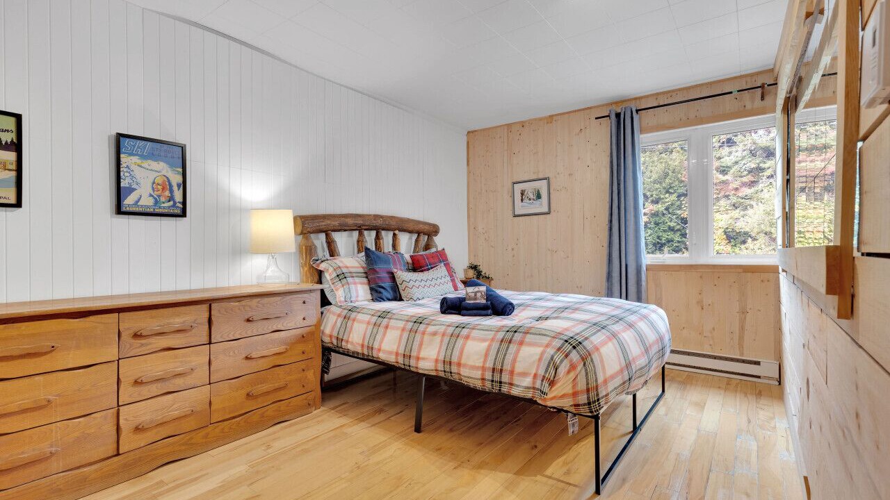 Photo of Bedroom in St-Adolphe-d'Howard