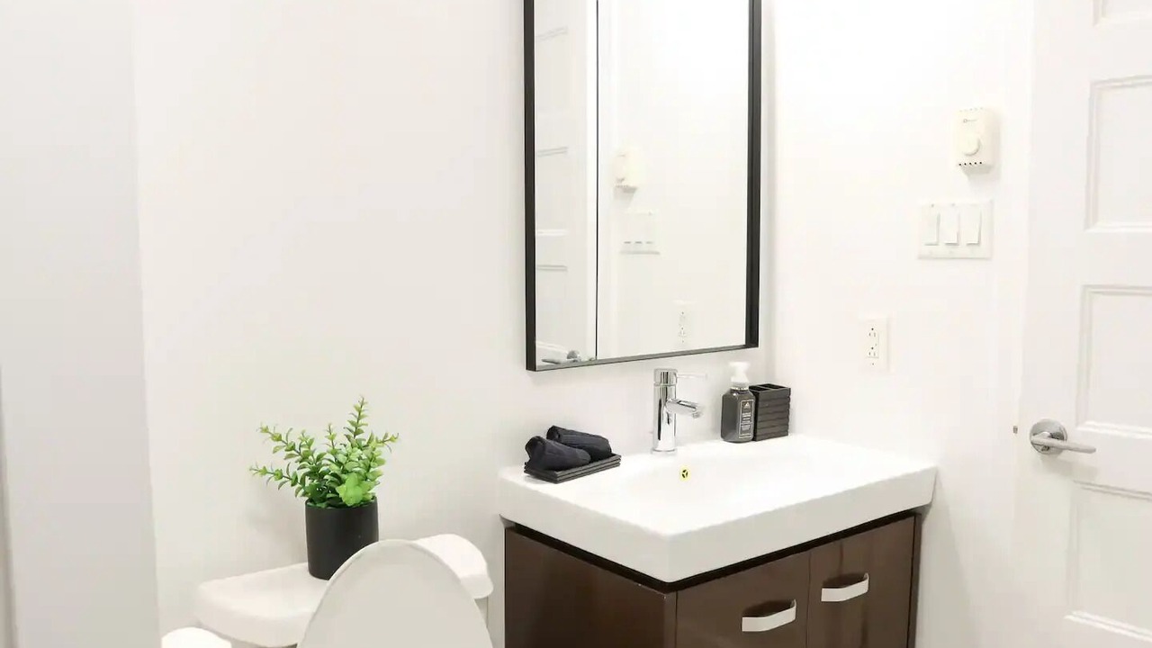 Photo of Bathroom in Pointe-Saint-Charles