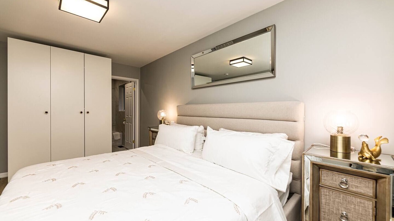 Photo of Bedroom in Lakeview