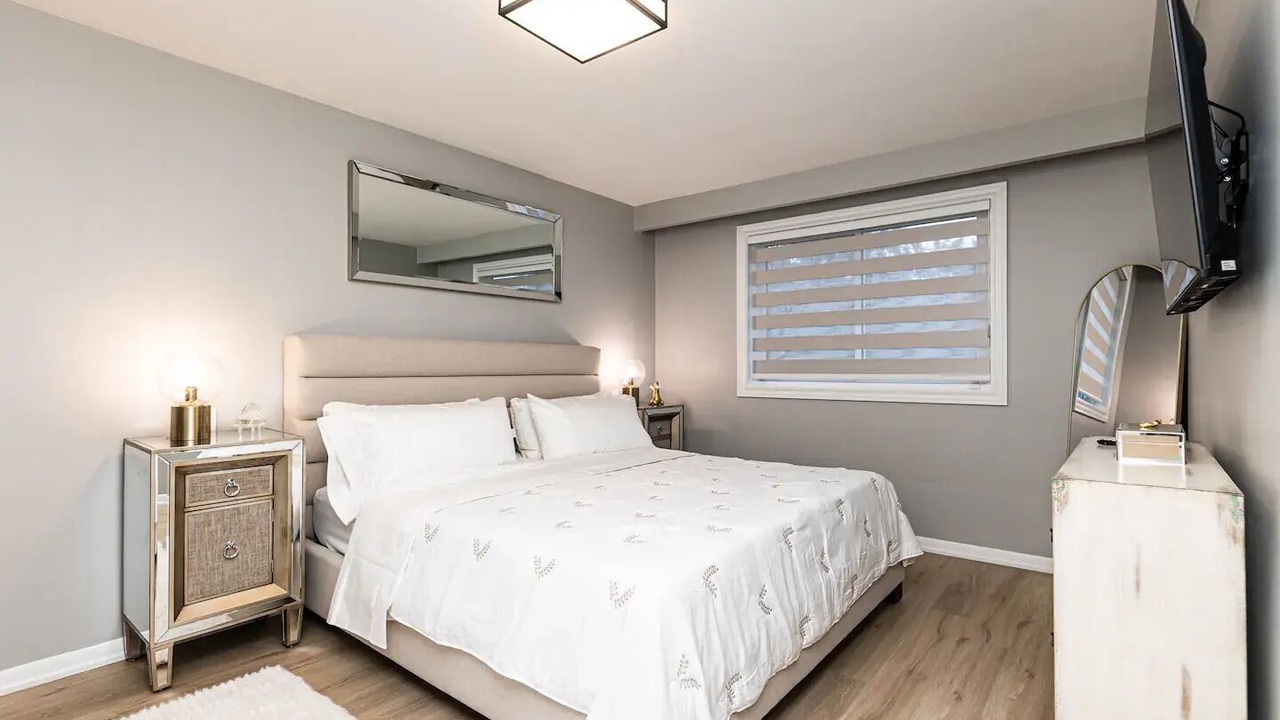 Photo of Bedroom in Lakeview