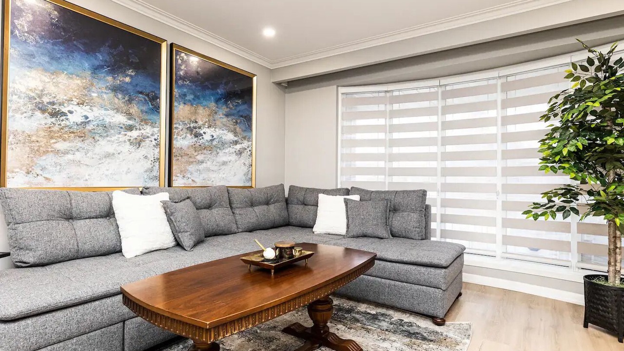 Photo of Livingroom in Lakeview