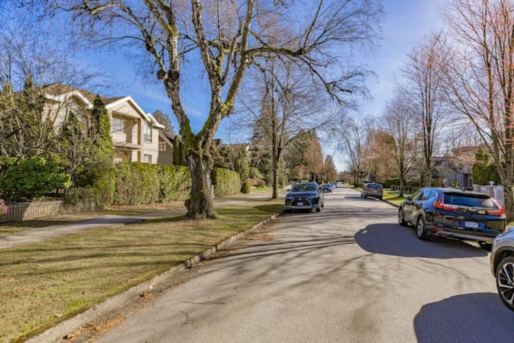 Photo of Others in Oakridge