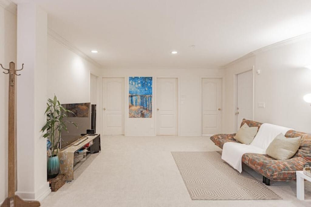 Photo of Bedroom in Oakridge