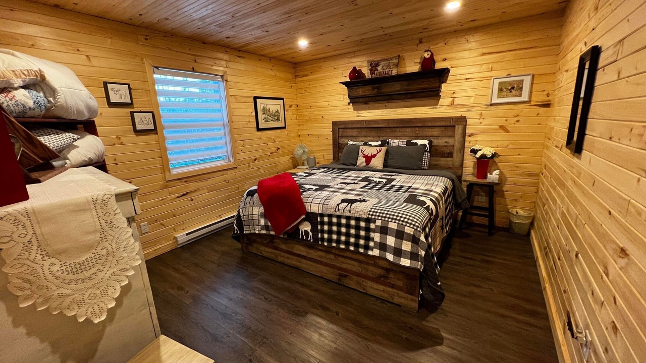 Photo of Bedroom in Gloucester County