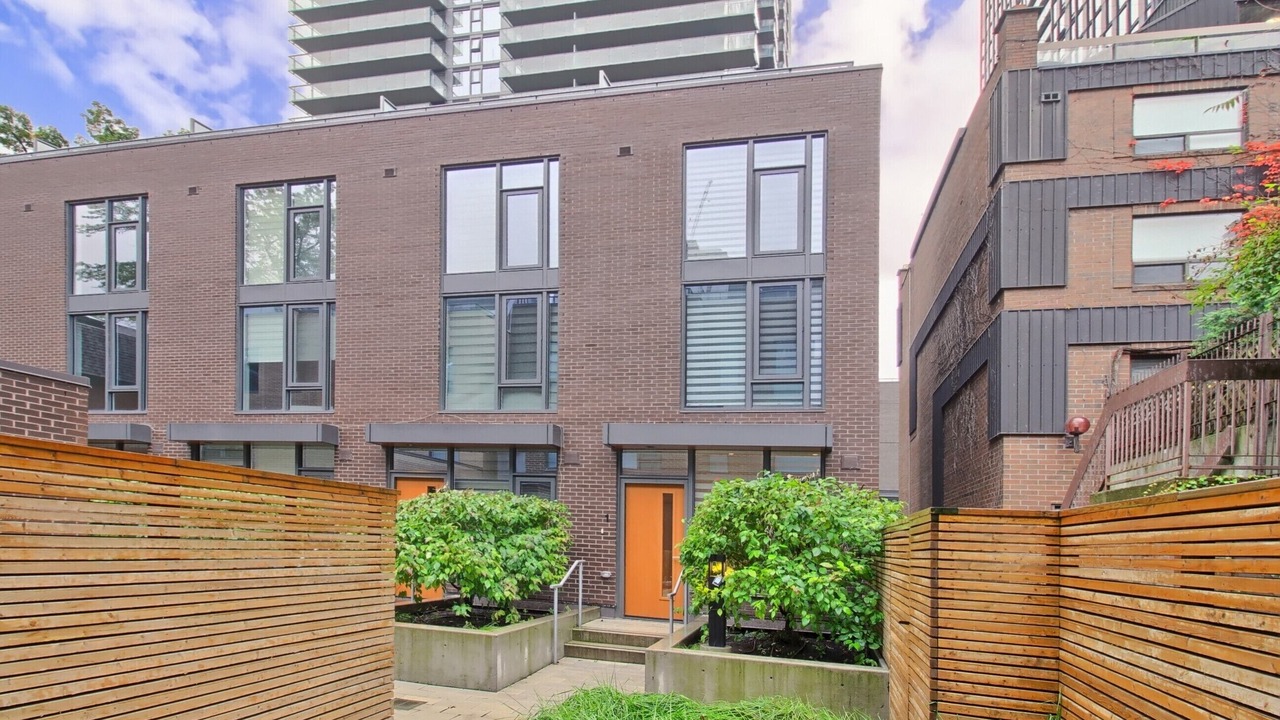 Photo of Outdoor in Bloor-Yorkville