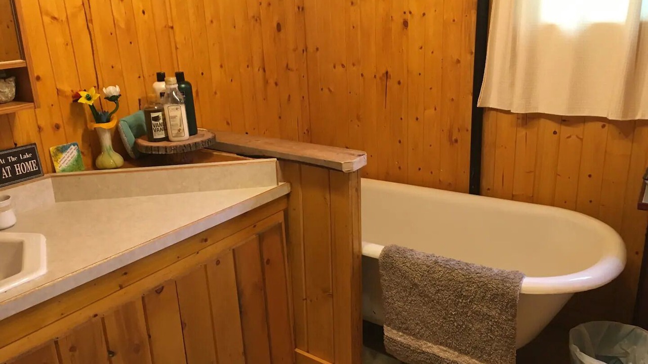 Photo of Bathroom in La Ronge